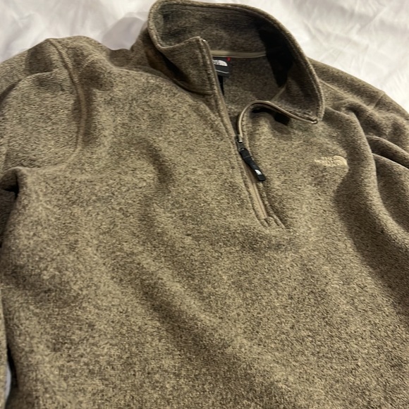 The North Face fleece 1/4 Zip Pullover Sweater - Picture 4 of 5